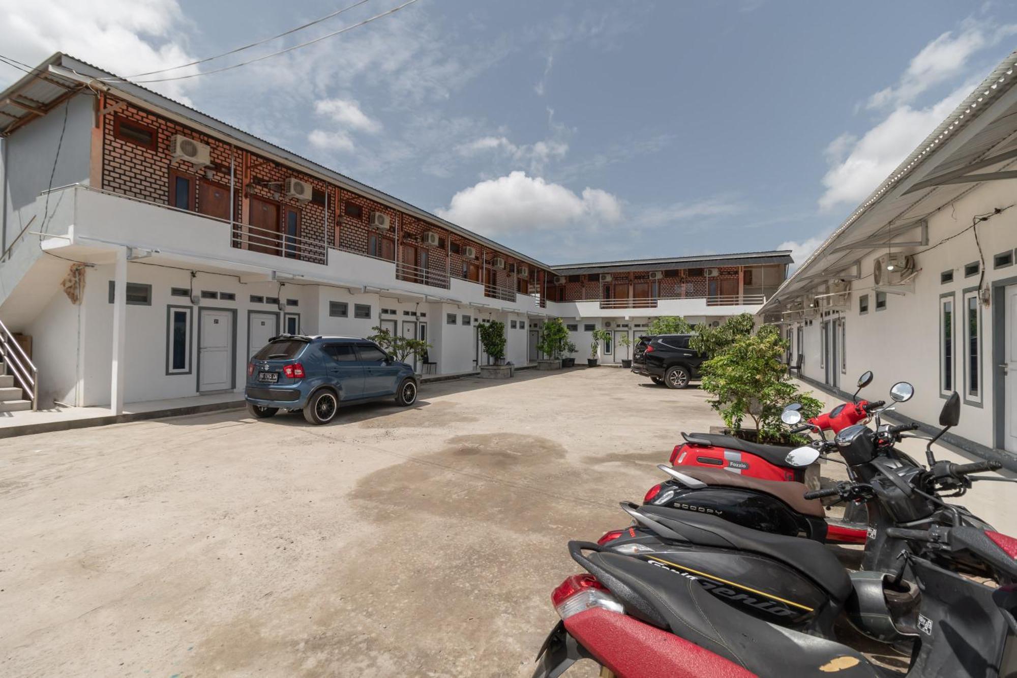 Reddoorz Syariah Near Jakabaring Sport City Palembang Eksteriør billede