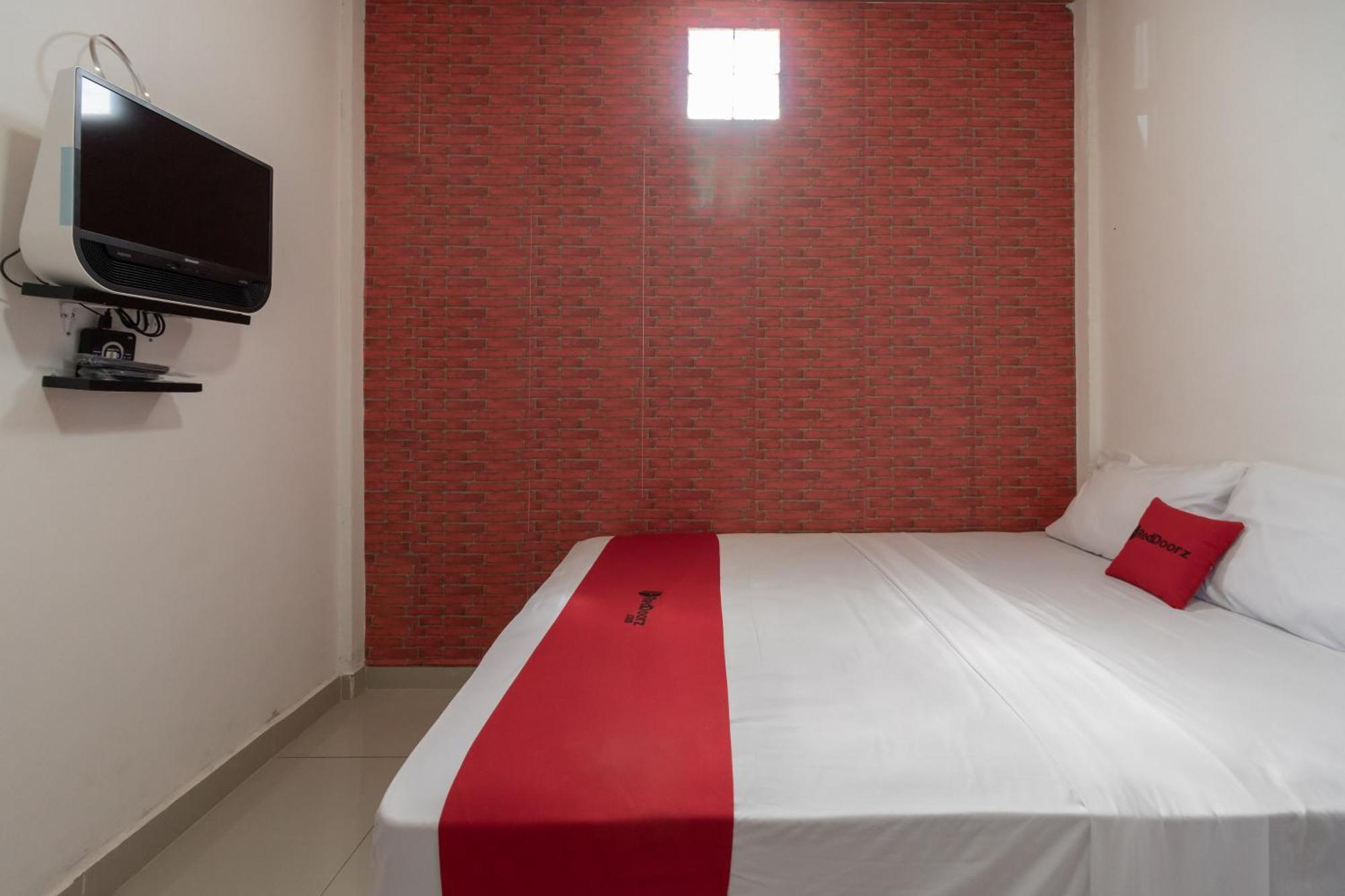Reddoorz Syariah Near Jakabaring Sport City Palembang Eksteriør billede